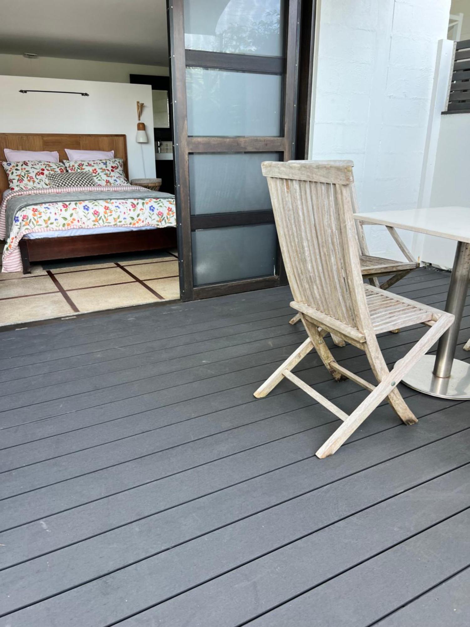 Shorebreak Studio Apartments Sapphire Beach Esterno foto